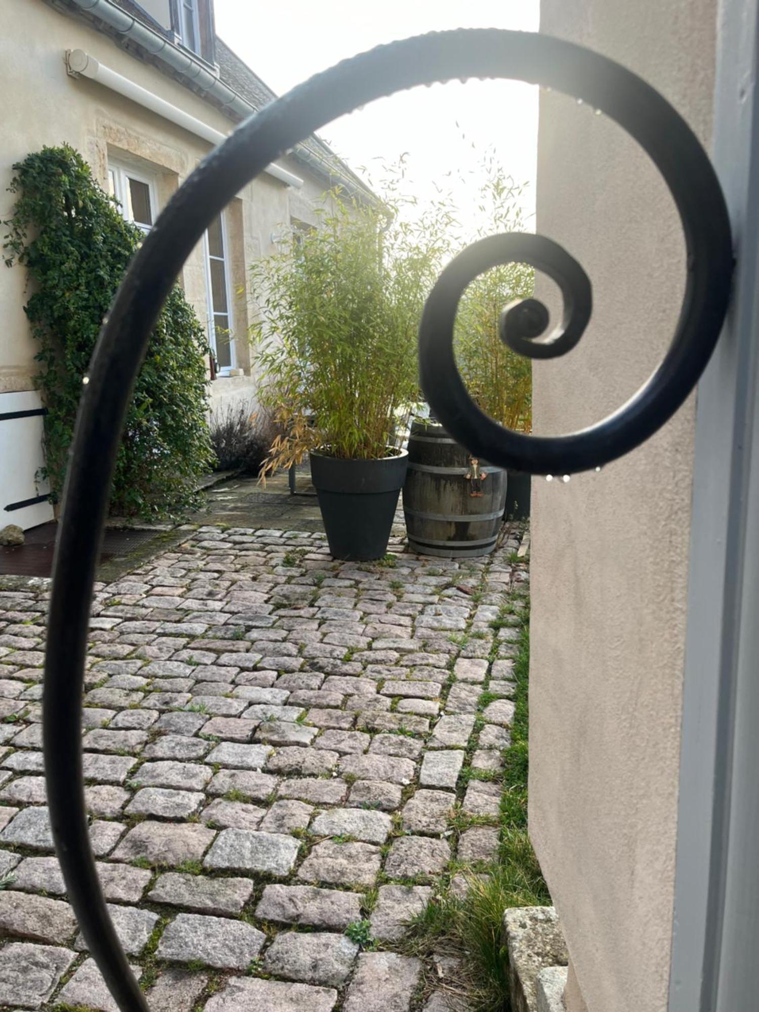 Maison De Noble Nicolas Avallon Exterior photo